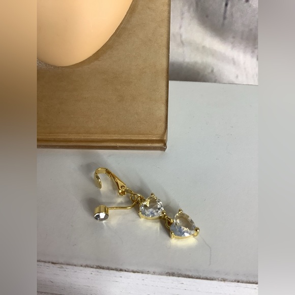 Clip-On Belly Button Ring - Picture 3 of 3